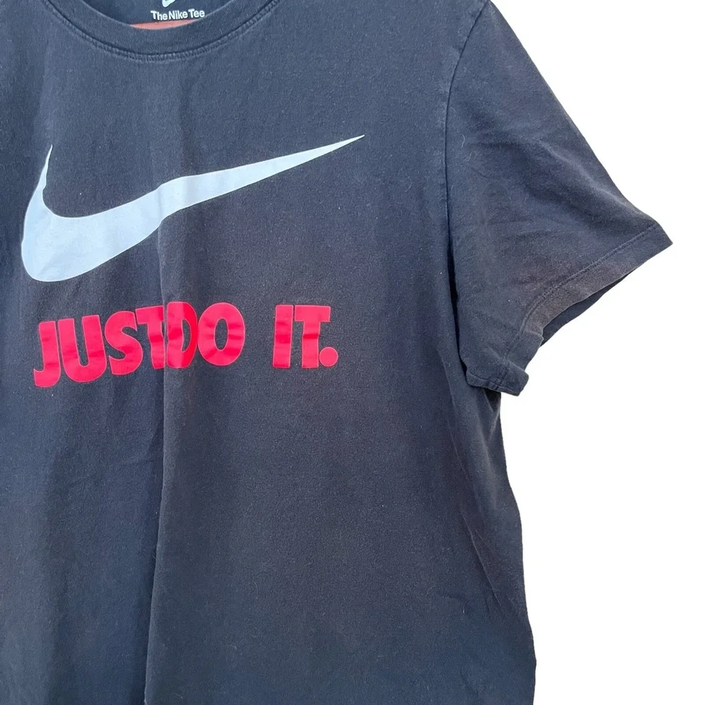 Nike T Shirt Mens XL Black Red Graphic Swoosh Just Do It Workout Gym